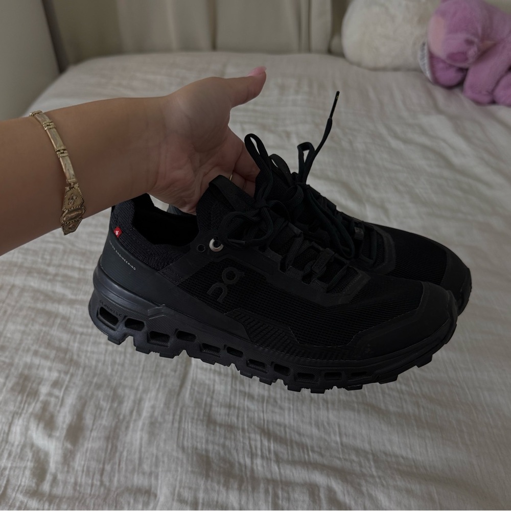 On Cloud Black Running Shoes
